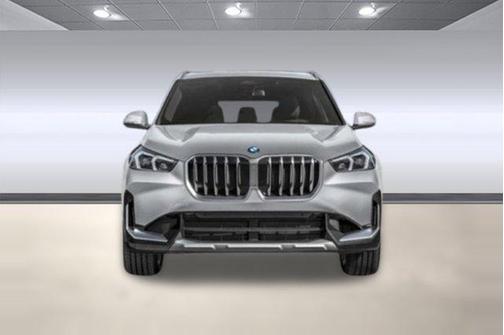 San Remo Green Metallic 2025 BMW X1 xDrive28i