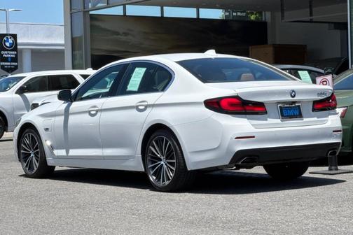 Alpine White 2023 BMW 530e Base