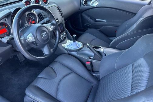 2020 Nissan 370Z Sport