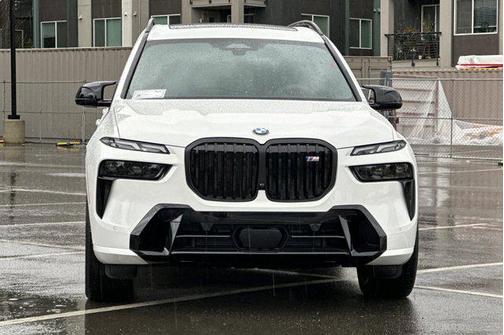 2026 BMW X7 M60i