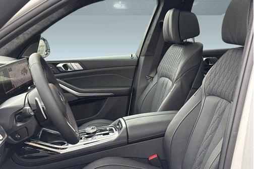2026 BMW X7 M60i
