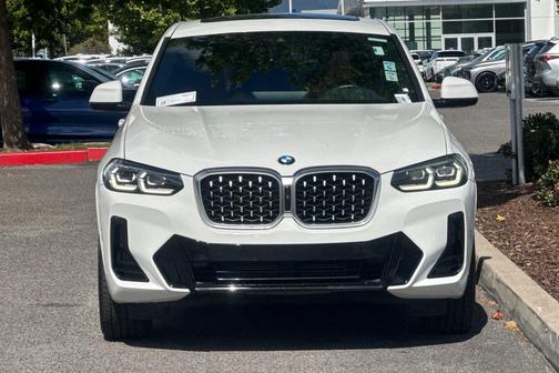 Alpine White 2022 BMW X4 xDrive30i