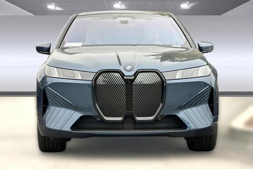 2026 BMW iX xDrive60