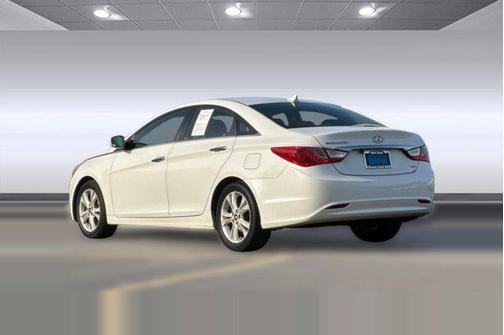 2011 Hyundai SONATA Limited