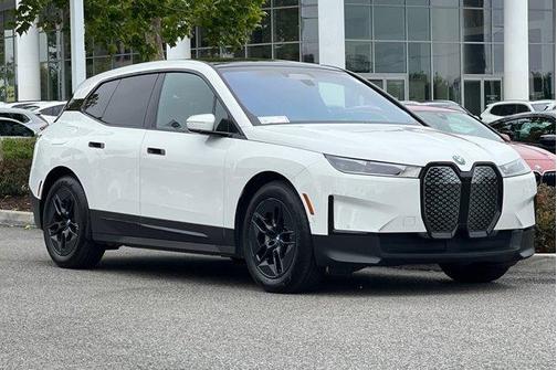 Alpine White 2023 BMW iX xDrive50