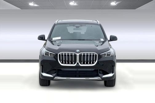 Black Sapphire Metallic 2026 BMW X1 xDrive28i