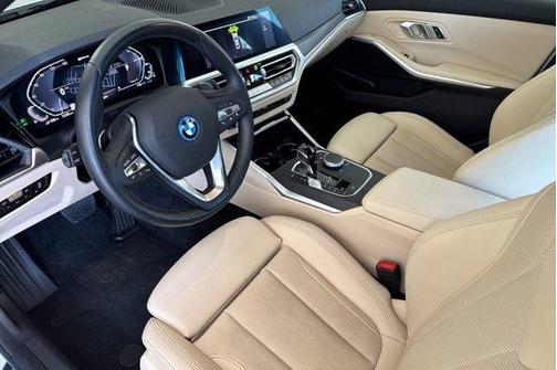 2022 BMW 330e Base