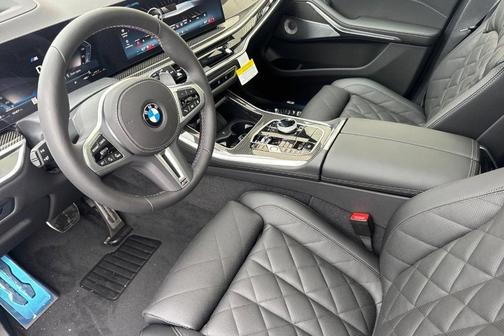 Dravit Grey Metallic 2026 BMW X5 M60i