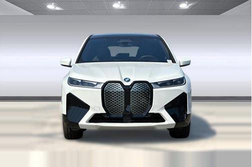 2025 BMW iX xDrive50