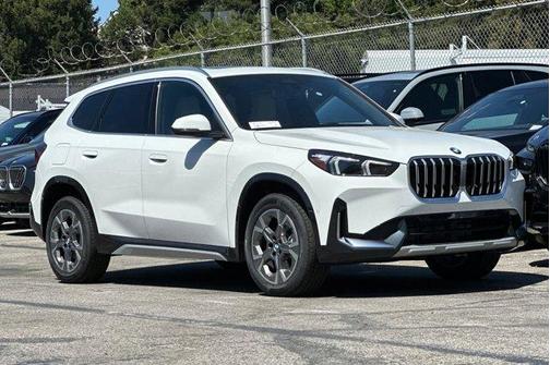 Alpine White 2025 BMW X1 xDrive28i