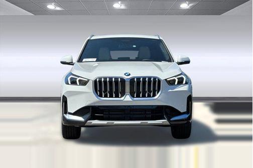 Alpine White 2025 BMW X1 xDrive28i