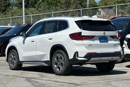 2025 BMW X1 xDrive28i