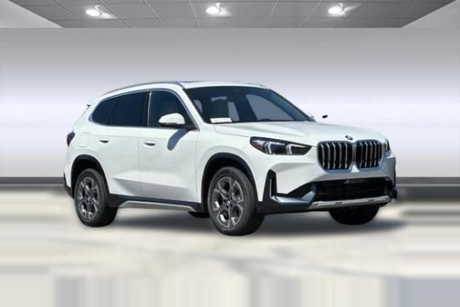 Alpine White 2025 BMW X1 xDrive28i