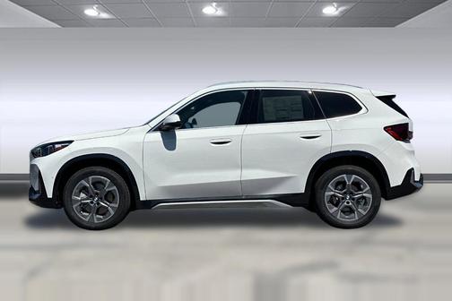 Alpine White 2025 BMW X1 xDrive28i