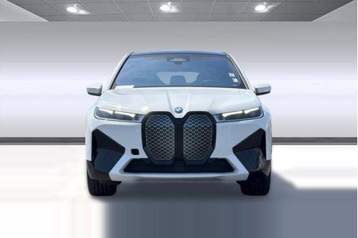 Alpine White 2023 BMW iX xDrive50