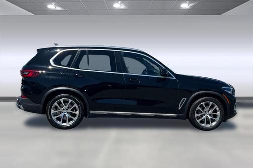 Jet Black 2021 BMW X5 xDrive40i