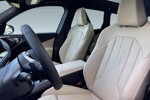 Mineral White Metallic 2026 BMW X3 30 xDrive