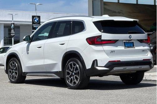 Alpine White 2025 BMW X1 xDrive28i