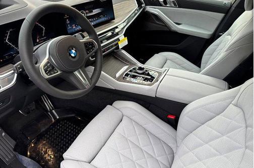 2026 BMW X6 xDrive40i