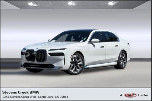 Alpine White 2023 BMW i7 xDrive60