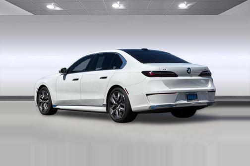 Alpine White 2023 BMW i7 xDrive60