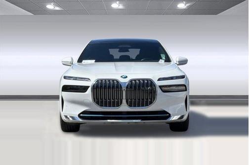 Alpine White 2023 BMW i7 xDrive60