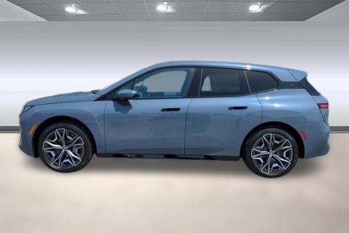 2026 BMW iX xDrive60