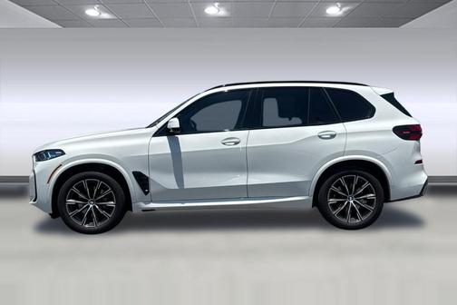 Alpine White 2024 BMW X5 xDrive40i