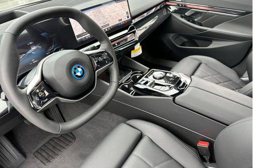 2026 BMW i5 eDrive40