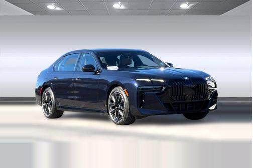 2023 BMW 740 i