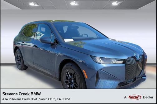 2026 BMW iX xDrive60