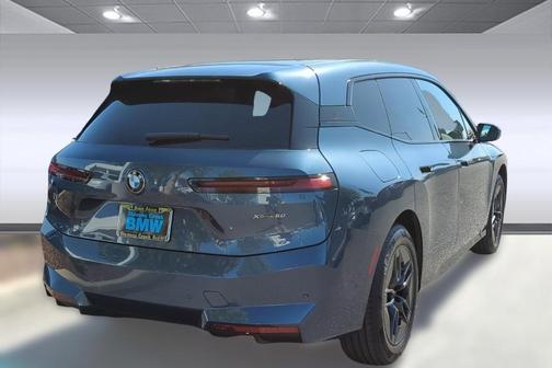 2026 BMW iX xDrive60