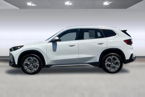 Alpine White 2025 BMW X1 xDrive28i