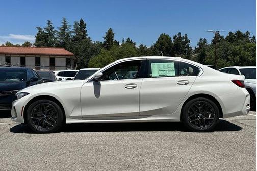 2025 BMW 330 330i Sedan