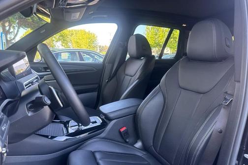 Black Sapphire Metallic 2024 BMW X3 xDrive30i