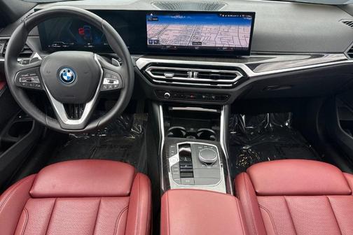 2023 BMW 330e 330e Sedan