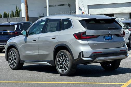 Space Silver Metallic 2025 BMW X1 xDrive28i