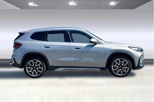 Space Silver Metallic 2025 BMW X1 xDrive28i