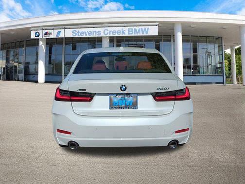 2025 BMW 330 i xDrive