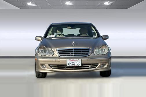 2005 Mercedes-Benz C-Class Luxury