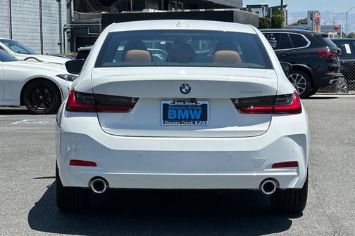 2024 BMW 330 i