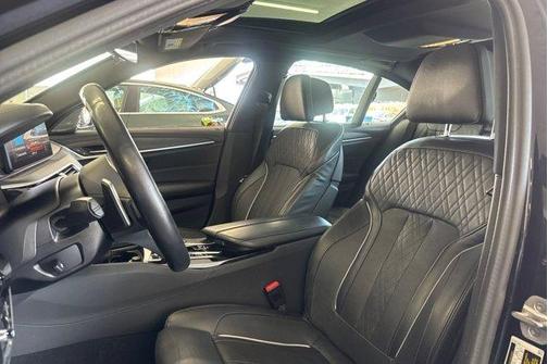 Carbon Black Metallic 2023 BMW M550 i Xdrive