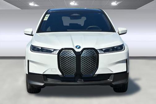 2025 BMW iX xDrive50