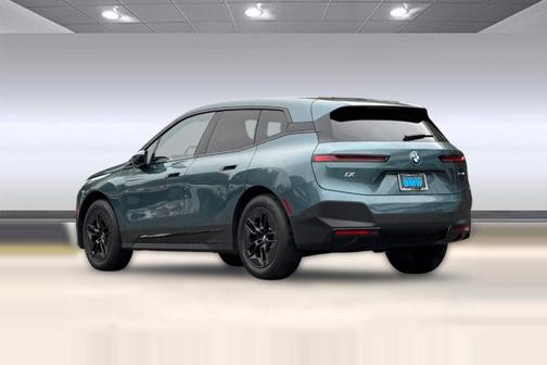 2025 BMW iX xDrive50