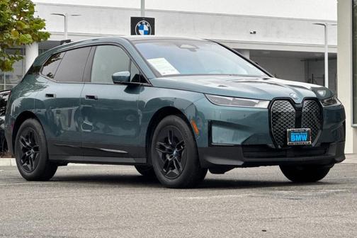 2025 BMW iX xDrive50