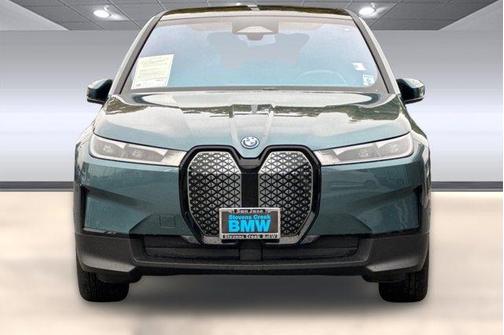 2025 BMW iX xDrive50