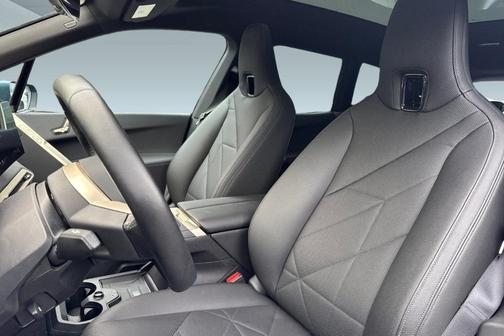 2025 BMW iX xDrive50