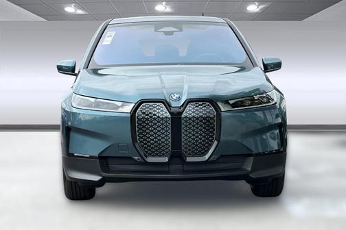 2025 BMW iX xDrive50