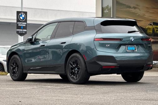 2025 BMW iX xDrive50