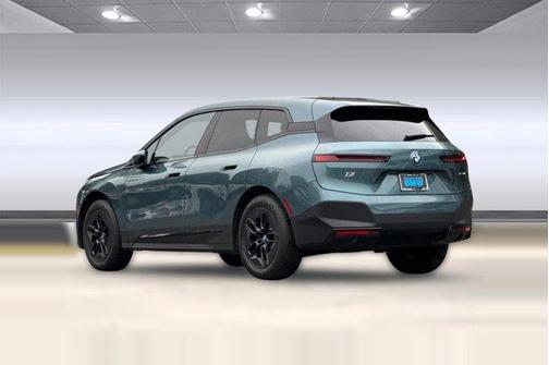 2025 BMW iX xDrive50